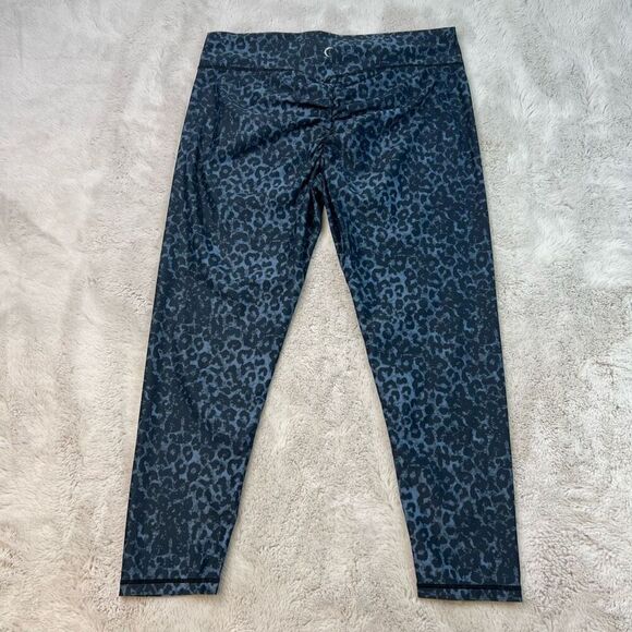 Zyia Leggings Womens 14 16 Scrunch Bum Capri Cheetah Print Blue Yoga Workout Gym - Picture 8 of 9